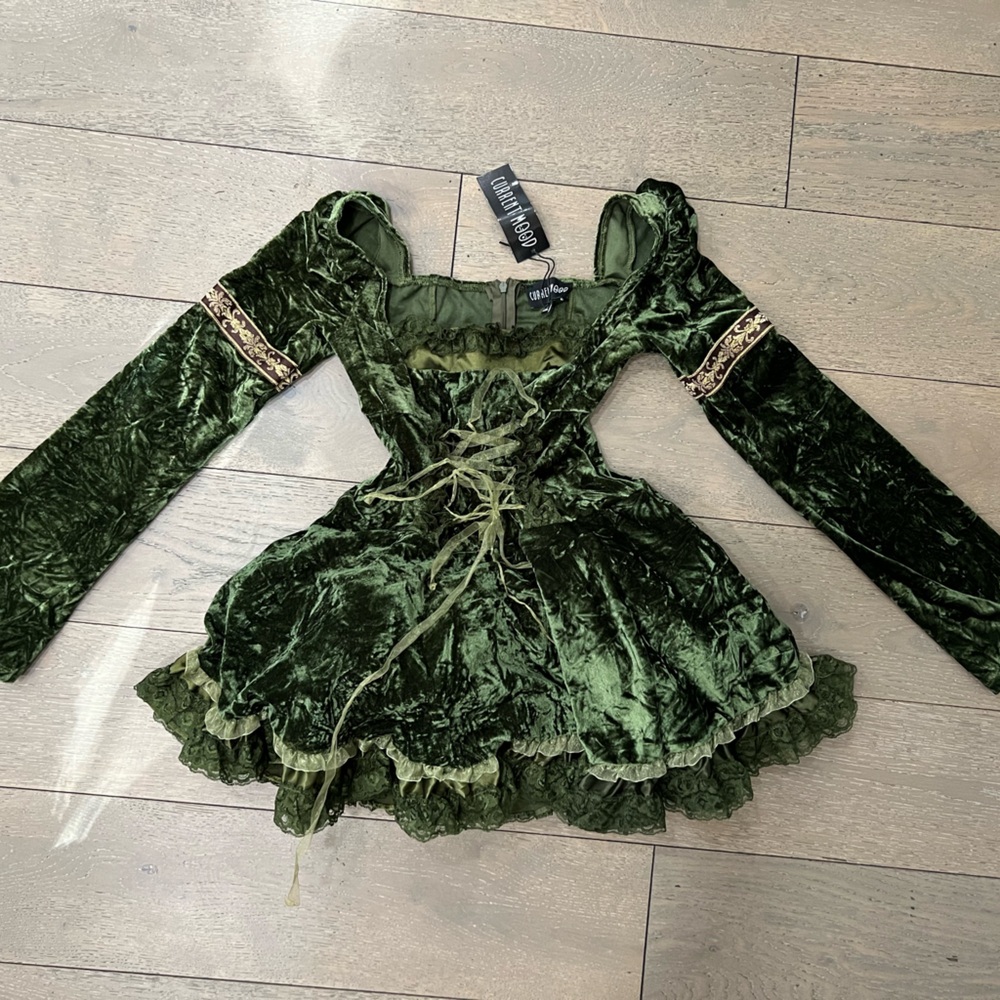 Halloween Dress - Green. Size Small
